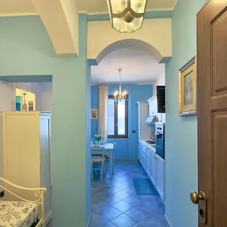 Nura's - Virginia Apartment